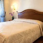 ホテル サンタンジェロ 3*
